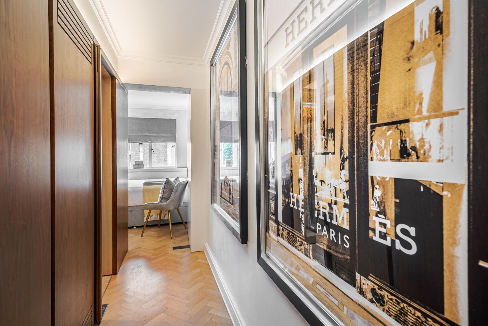 Modern Knightsbridge Apartment With Balcony Overlooking Harrods Prime Location Londres Extérieur photo