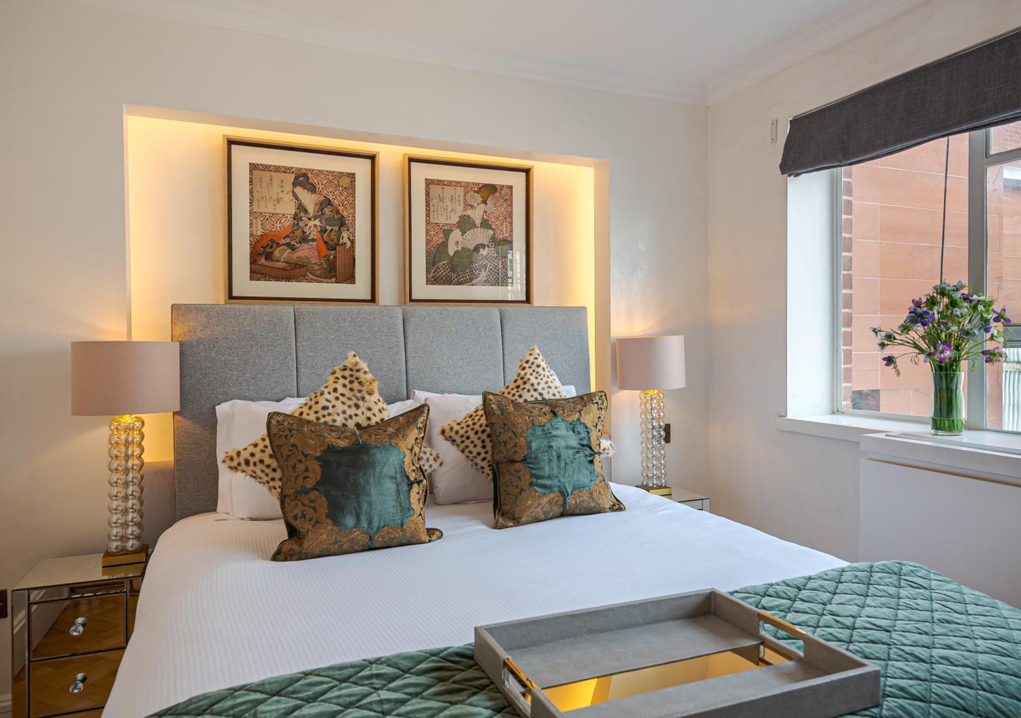Modern Knightsbridge Apartment With Balcony Overlooking Harrods Prime Location Londres Extérieur photo