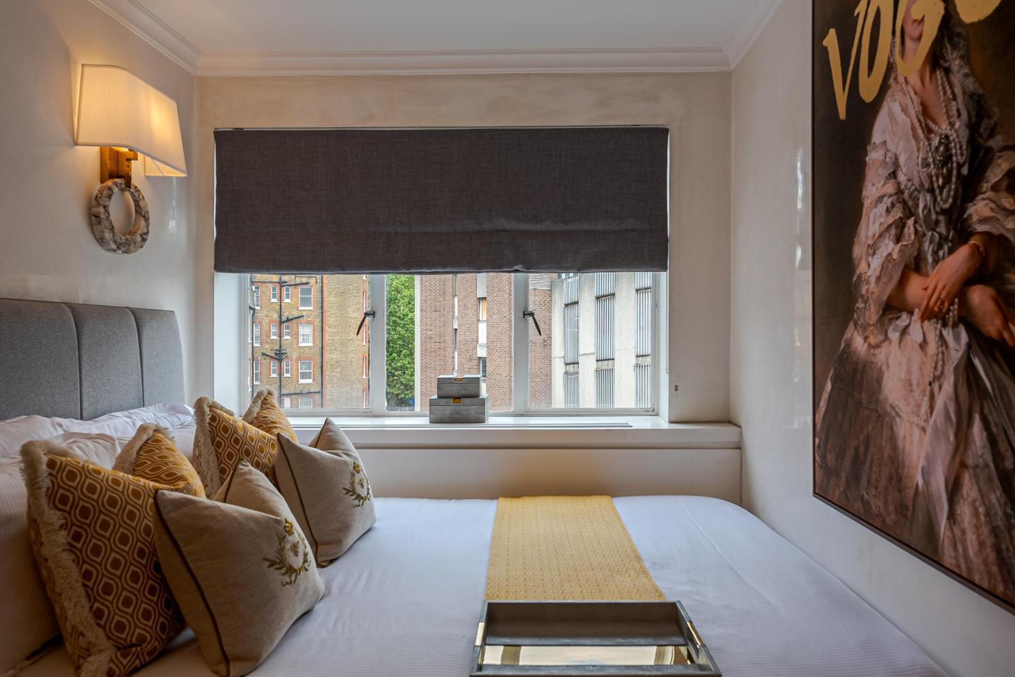 Modern Knightsbridge Apartment With Balcony Overlooking Harrods Prime Location Londres Extérieur photo