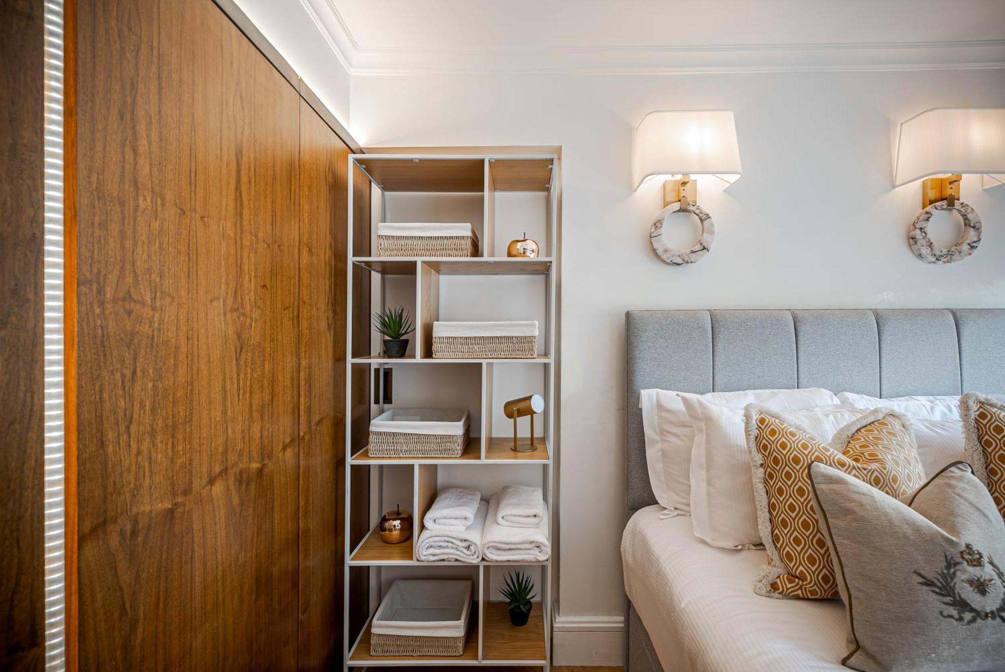 Modern Knightsbridge Apartment With Balcony Overlooking Harrods Prime Location Londres Extérieur photo
